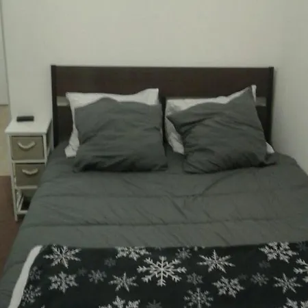 Room-1km From Disney-